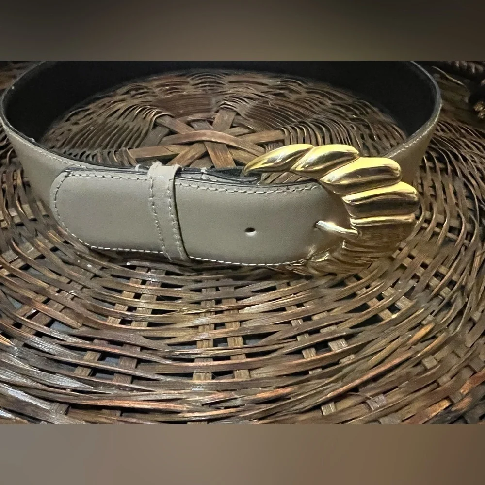 Tan Leather Belt with Gold Buckle by Magid, sz M